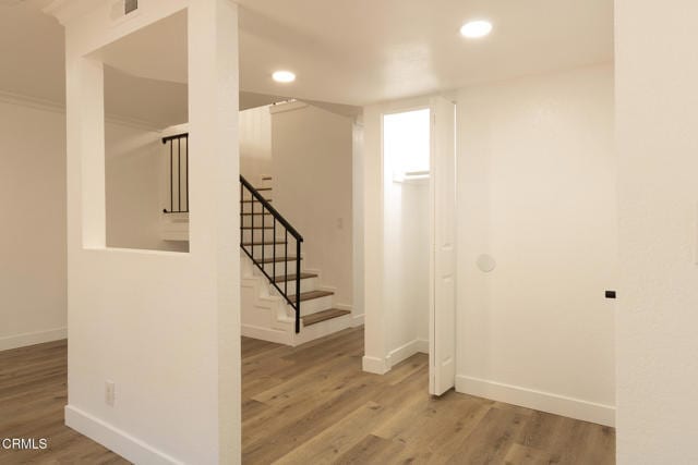 Building Photo - 364 E Bard Rd