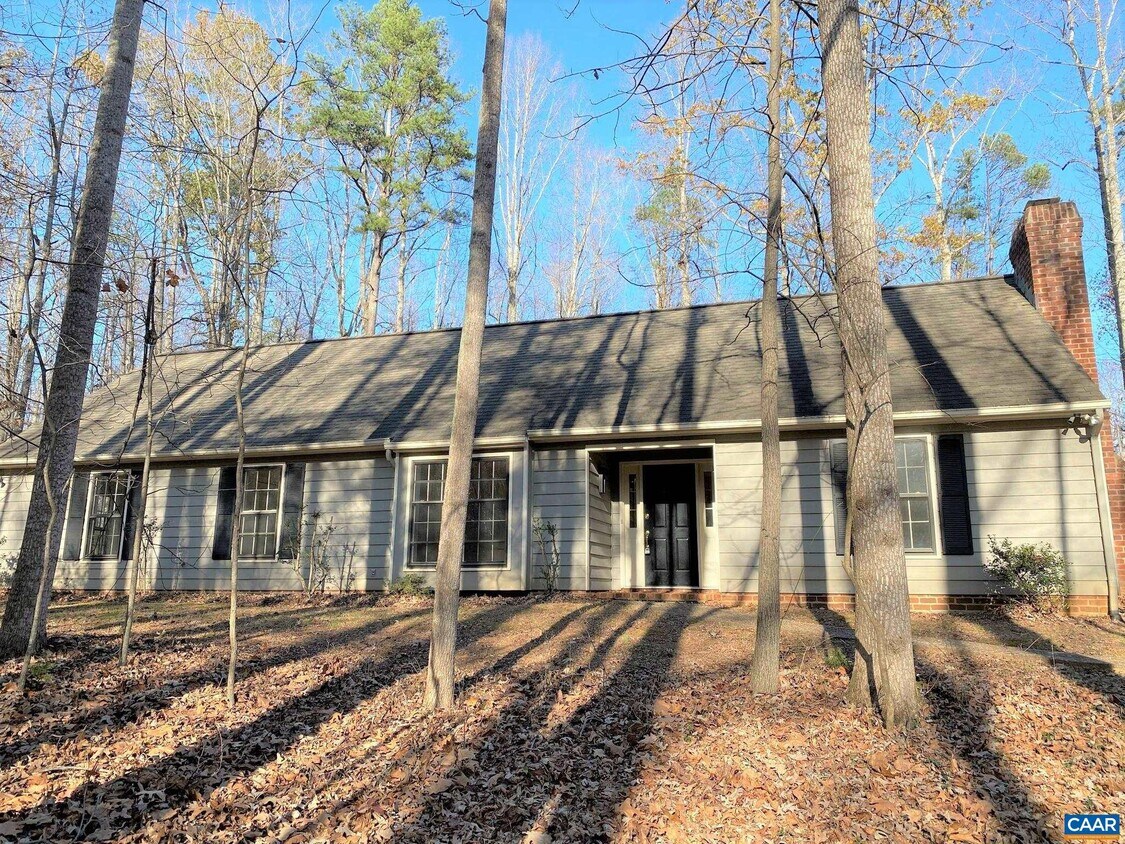 1565 Old Oaks Dr, Charlottesville, VA 22901 House Rental in