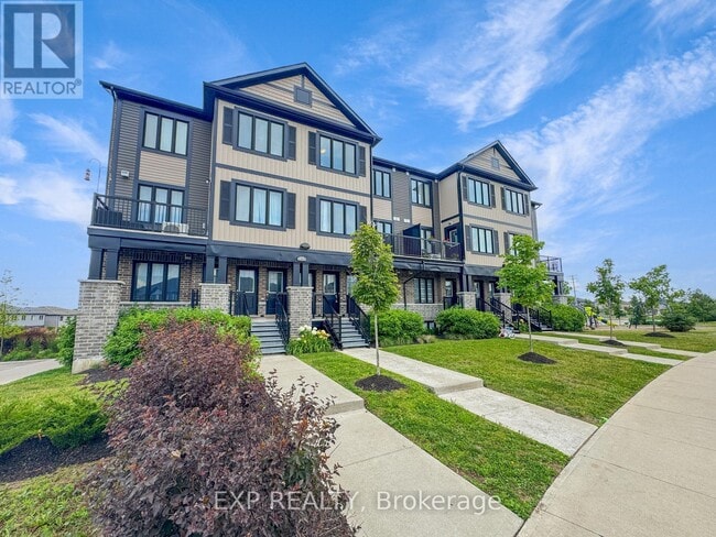 Building Photo - 150 Rochefort St.