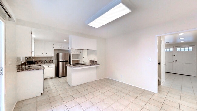Building Photo - 1107 Opal St