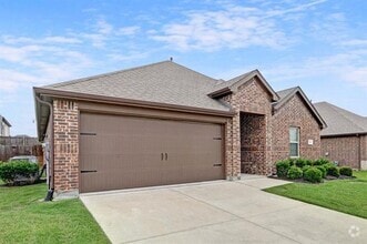 Building Photo - 314 Red Oak Dr