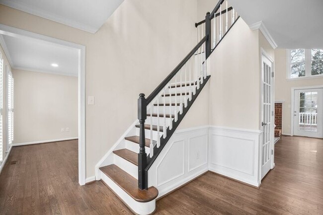 Building Photo - 6000 Blackstone Blvd