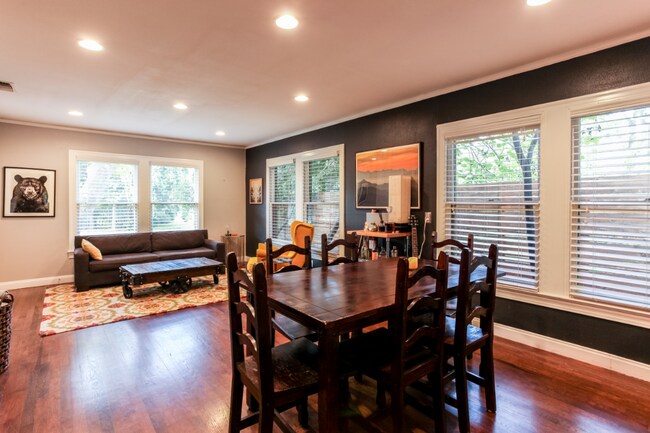 Living Room - 810 E 48th St