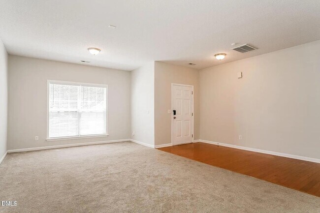 Foto del edificio - 4443 Karlbrook Ln