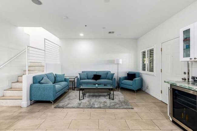 Foto del edificio - 1718 W Colter St