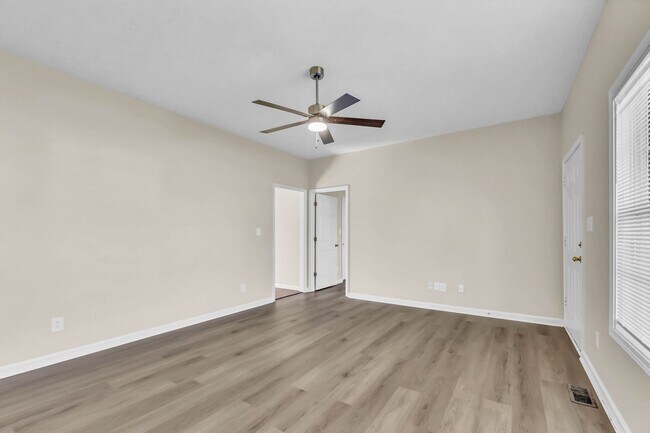 Foto del edificio - 1006 Bobcat Dr