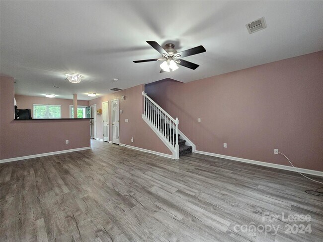 Building Photo - 1545 Maypine Commons Way