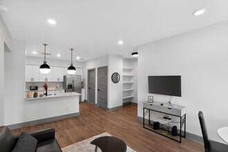 Building Photo - 2450 Wickersham Ln