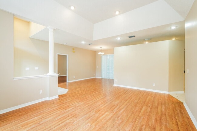 Building Photo - 21402 Preservation Dr