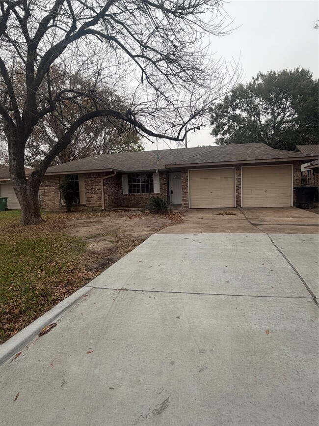 Foto del edificio - 6439 Deirdre Anne Dr