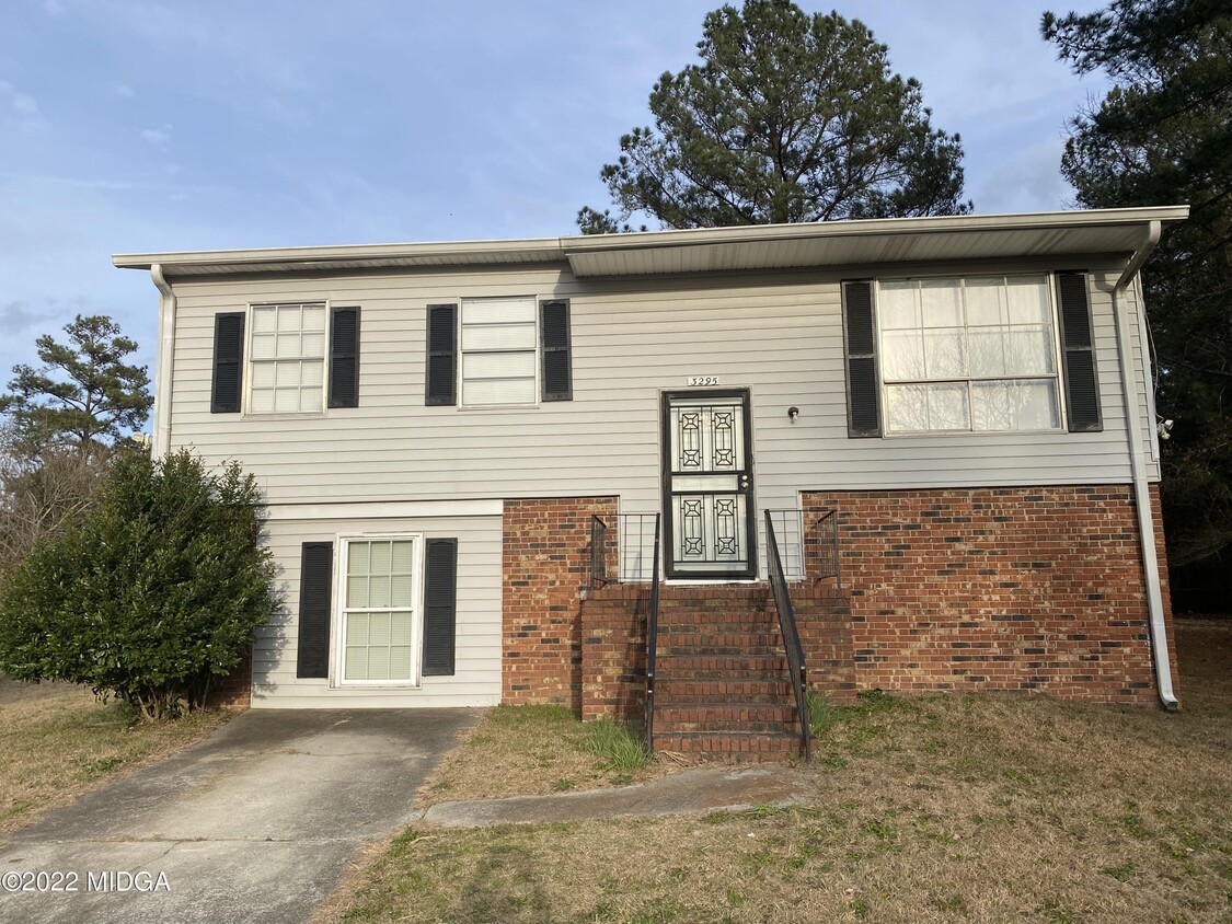 Primary Photo - 3295 Lancing Ln