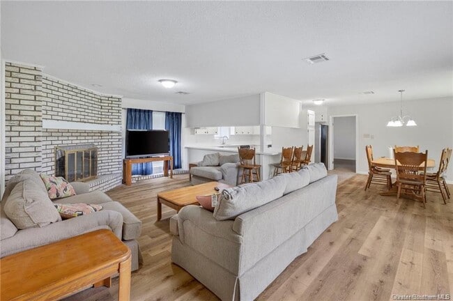 Foto del edificio - 4900 E St Charles Ave