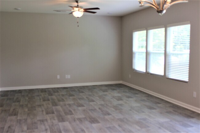 Building Photo - 1440 Seawatch Dr