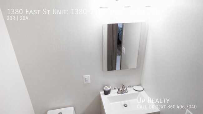 Foto del edificio - 1380 East St