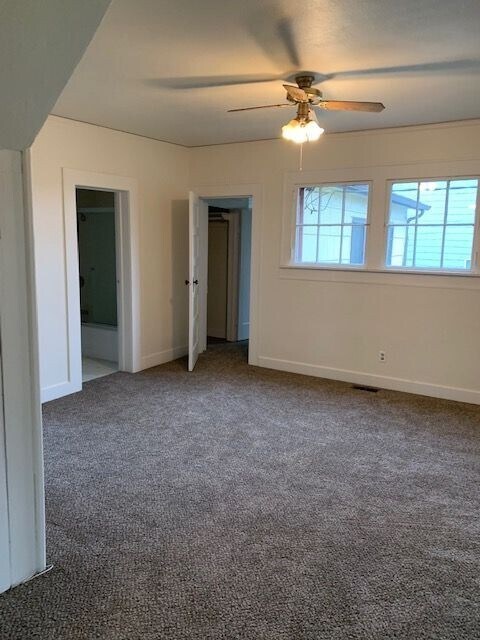 Building Photo - 3 Bedroom ~ 1.5 Bathroom House on 2nd Street