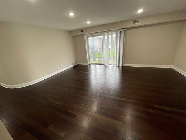 Building Photo - 2301 Beau Monde Ln