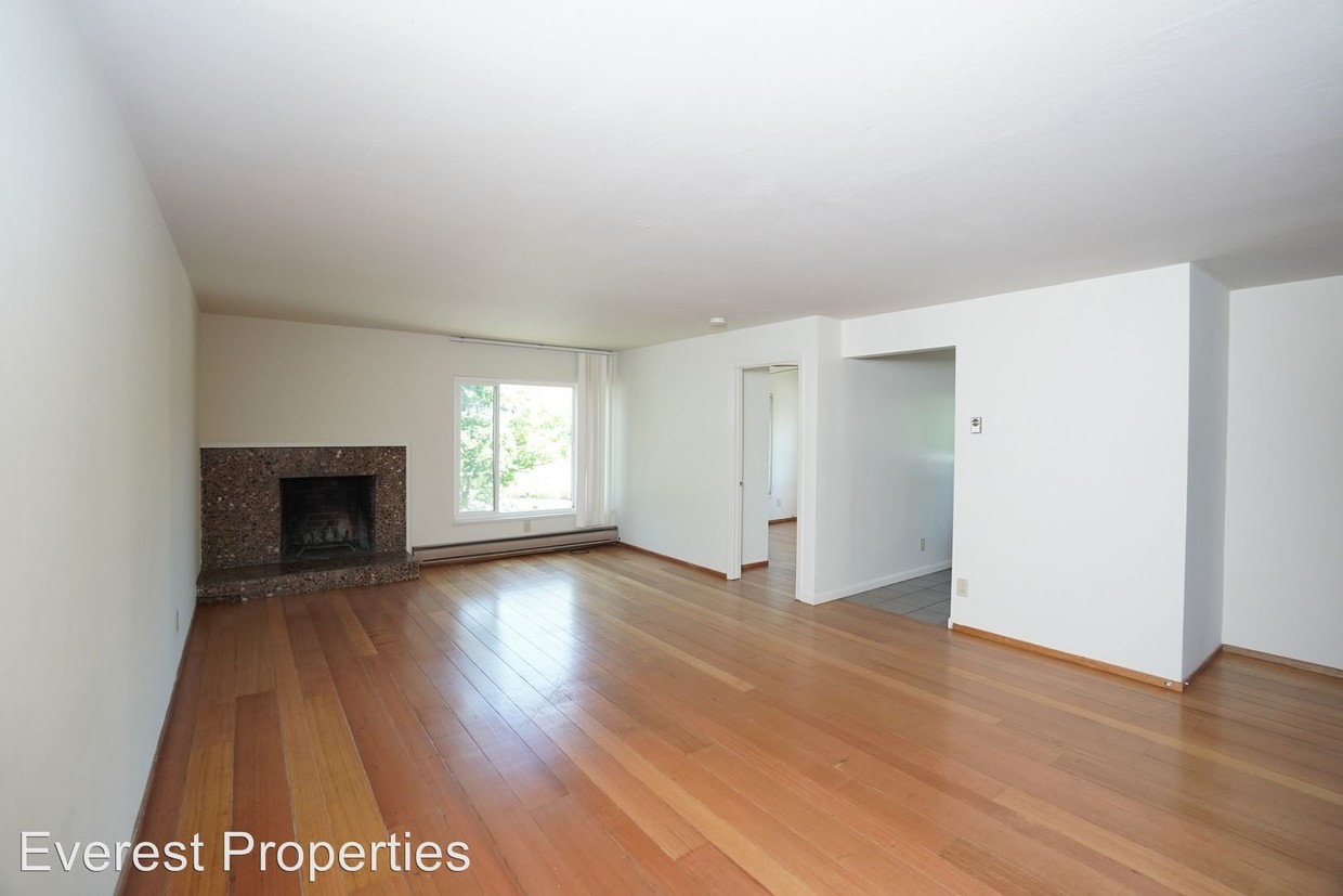 Primary Photo - 2546 Warring St