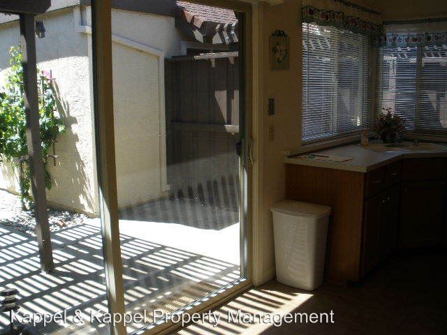 Building Photo - 315 Creekview Ct
