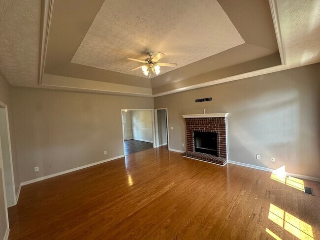 Foto del edificio - 3222 Briarhill Ct