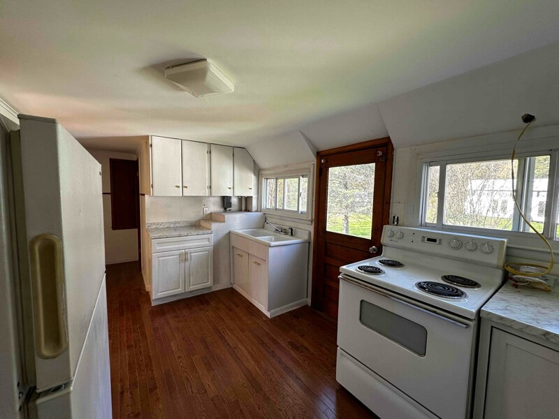 79 Traver Rd Unit D, Pleasant Valley, NY 12569 Room for Rent in