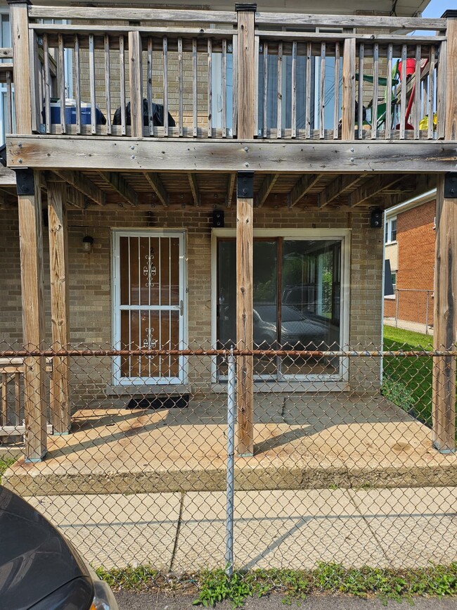 Building Photo - 513 N Valerie Ln