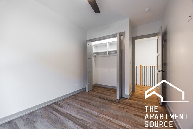 Foto del edificio - 1325 W Estes Ave