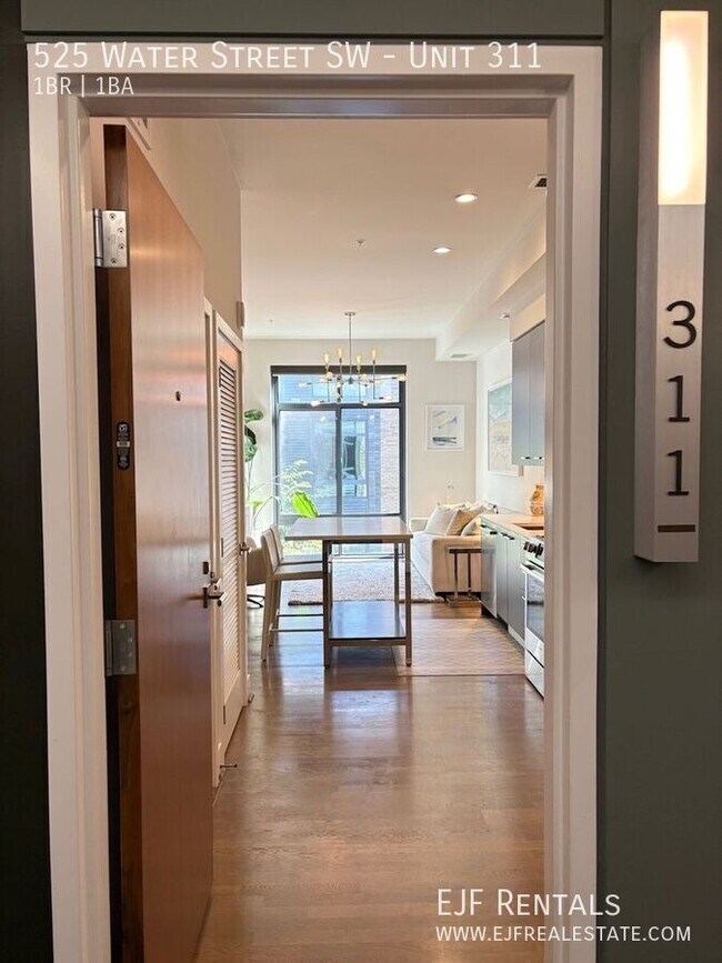 Foto del edificio - 525 Water St SW