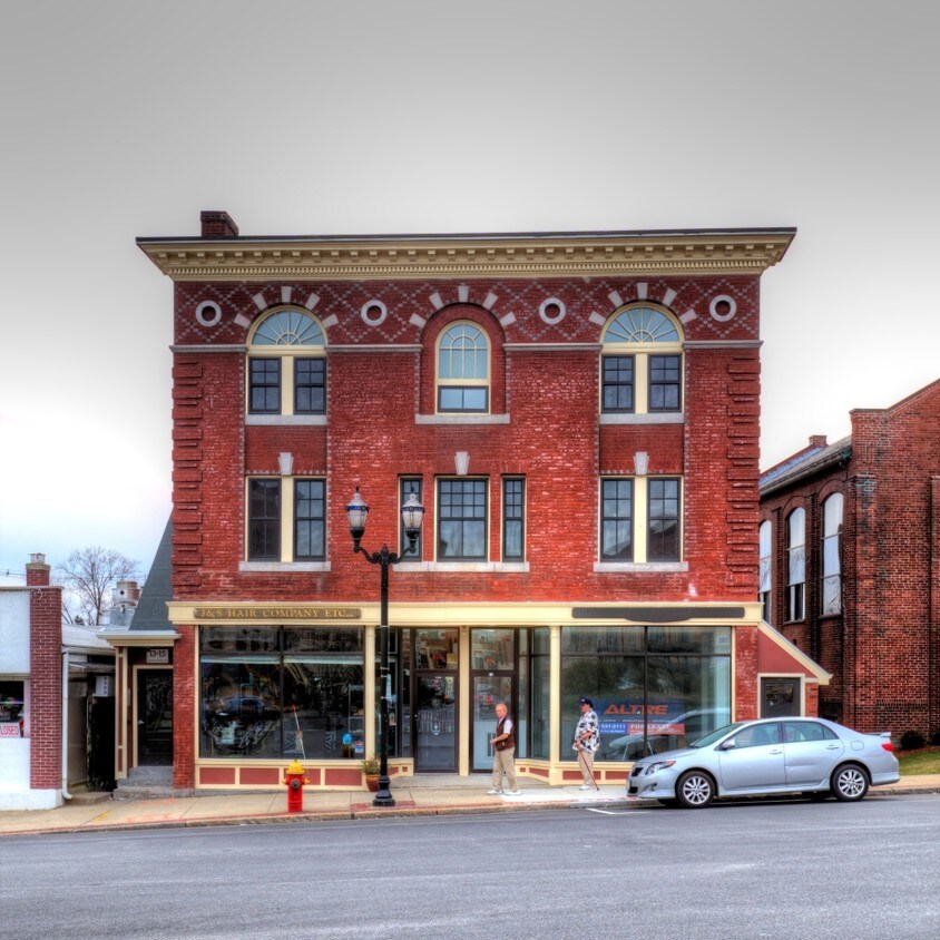 15 Washington St, Hudson, MA 01749 Apartments in Hudson, MA