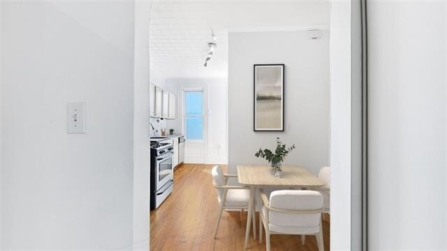 Foto del edificio - 357 8th St