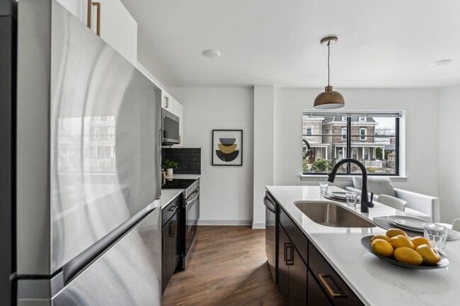 Building Photo - Emerald Heights