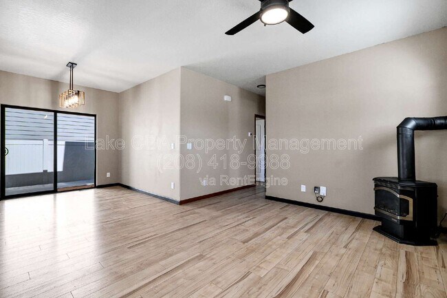 Building Photo - 3768 E Bogie Dr