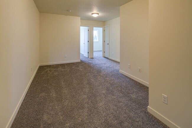 Foto del edificio - End unit Pahlish Townhome!