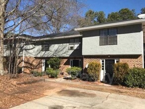 Building Photo - 470 S Jeff Davis Dr