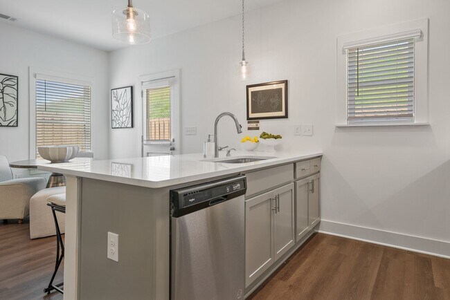 Foto del edificio - Pet Friendly NEW Construction House in Hun...