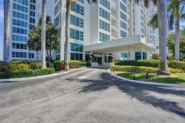 Building Photo - 1620 S Ocean Blvd
