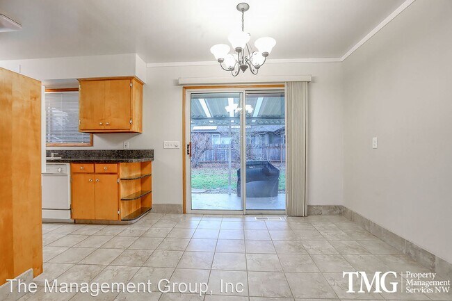 Building Photo - 3 br, 1 bath House - 4001 Gifford Place