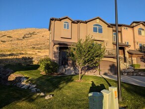Building Photo - 10576 Sage Vista Ln