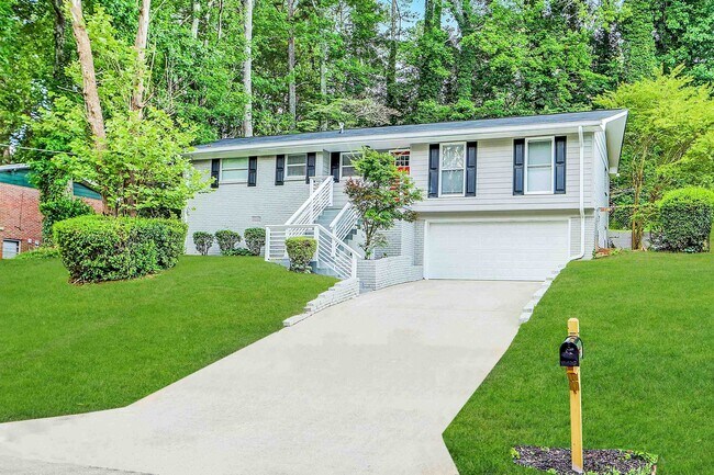 Building Photo - 3677 Glen Mora Dr