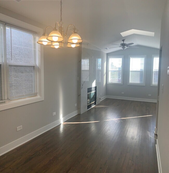 Foto del edificio - 3328 W Le Moyne St