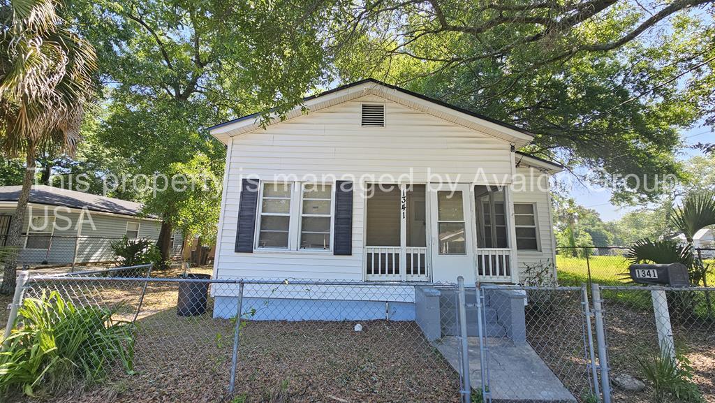 Foto principal - 1341 Franklin St