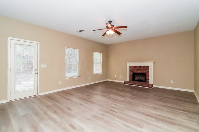 Building Photo - 190 Brightondale Blvd