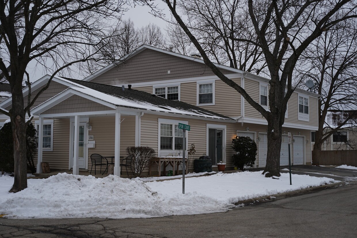 Foto principal - 1202 Spur Ct