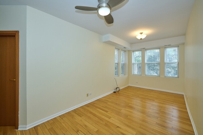 Building Photo - 4904 N Springfield Ave