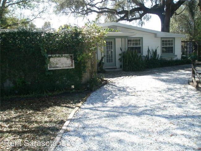 Building Photo - 3 br, 2 bath House - 2268 Temple Street