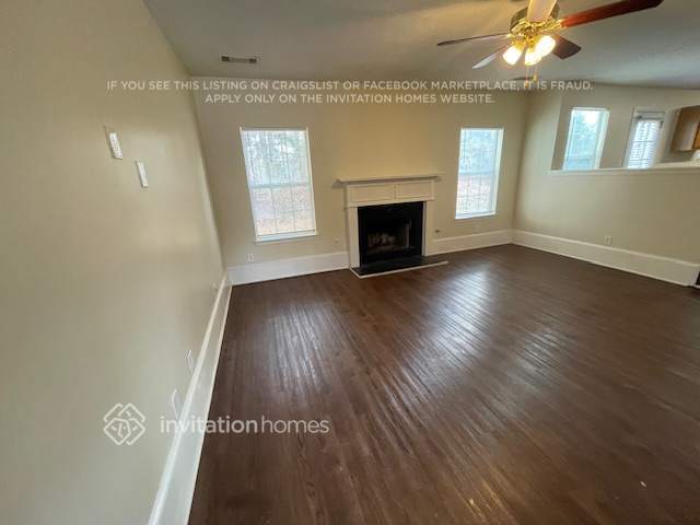 Foto del edificio - 4370 Mountain Roost Pkwy