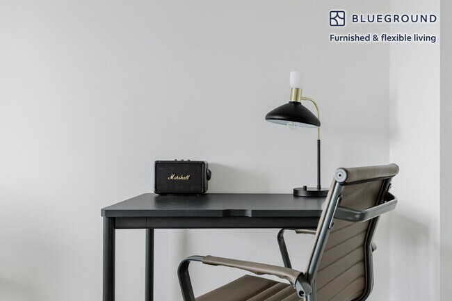 Building Photo - 30 Waterside Plaza