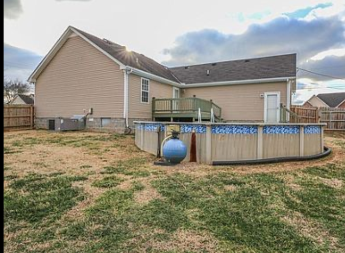 Building Photo - 512 Fall Creek Dr