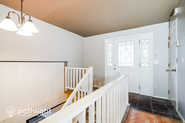 Foto del edificio - 10814 131st Street Northwest