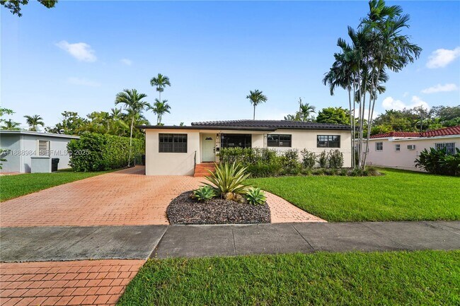 Foto del edificio - 6331 SW 18th St