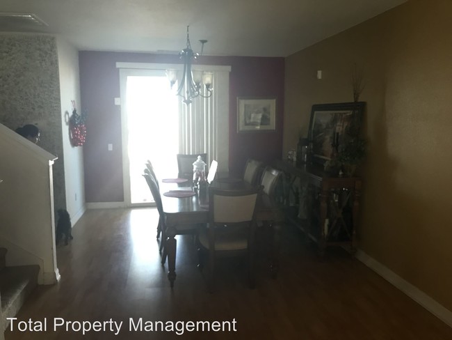 Building Photo - 1358 Clarete Ct